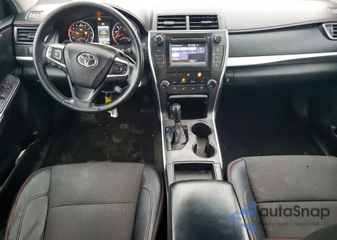 2016 Toyota Camry Le z USA, uszkodzony, nr VIN 4T1BF1FK0GU198700